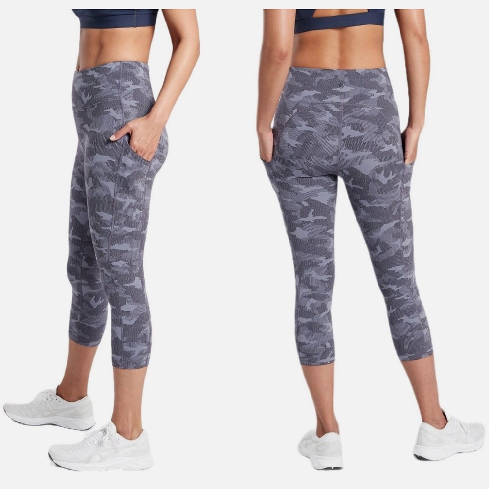 Athleta Ultimate‎ Stash Pocket Texture Leggings Purple Digital Camo Capri
